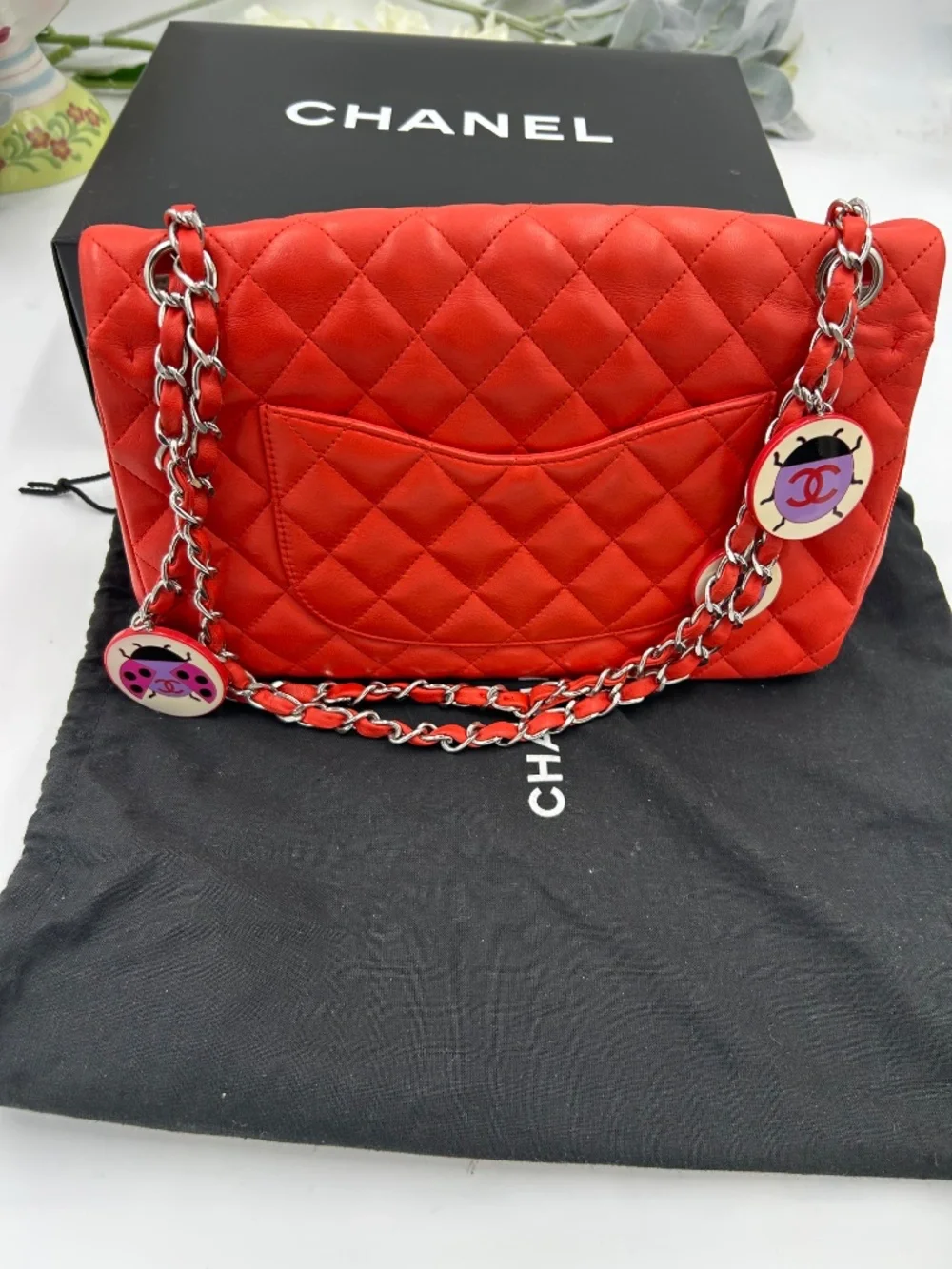 Women’s Chanel Matelasse 25 Double Chain Shoulder Bag.